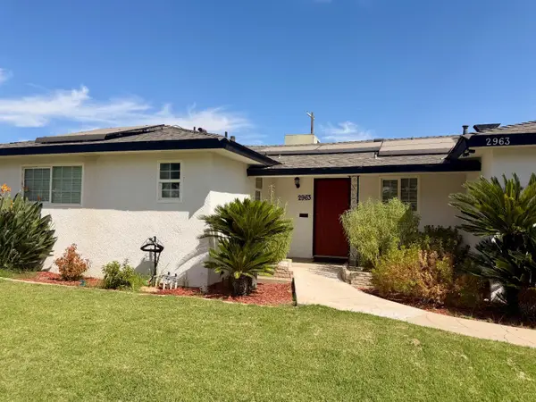 2963 E Norwich Avenue, Fresno, CA 93726