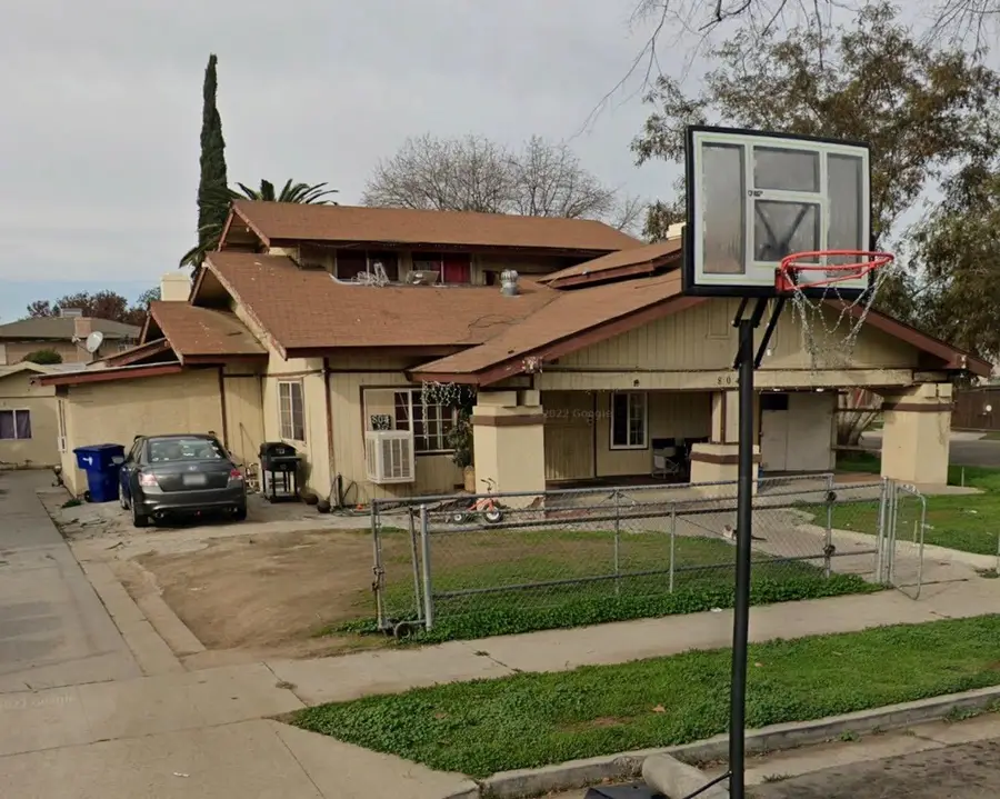 804 S 4th Street, Fresno, CA 93702 - #3