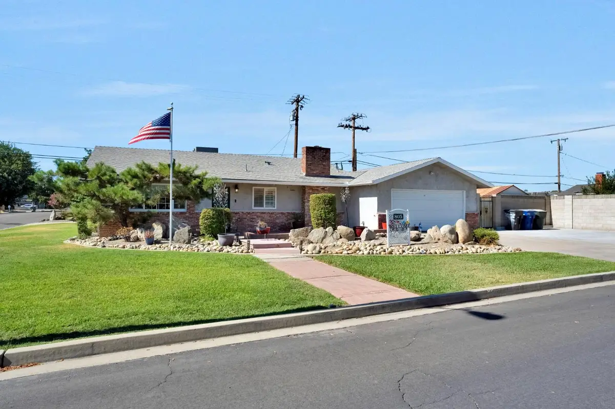 805 W Mulberry Drive, Hanford, CA 93230 - #1