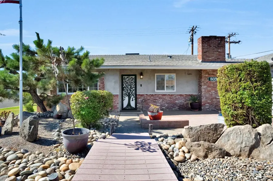 805 W Mulberry Drive, Hanford, CA 93230 - #2
