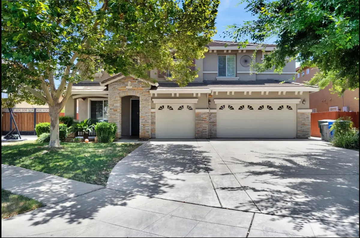 7113 E Garland Avenue, Fresno, CA 93737 - #1
