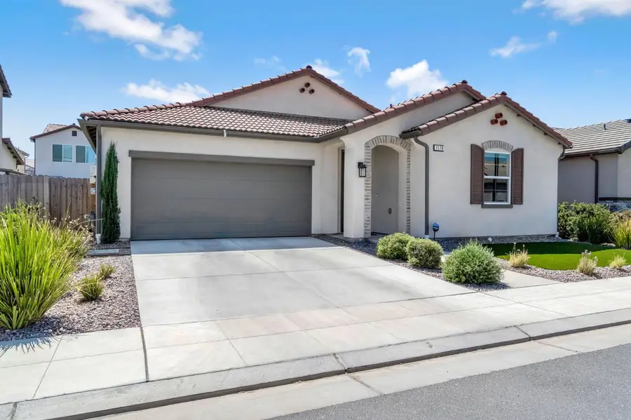 1178 Pinnacle Drive W, Madera, CA 93636 - #2