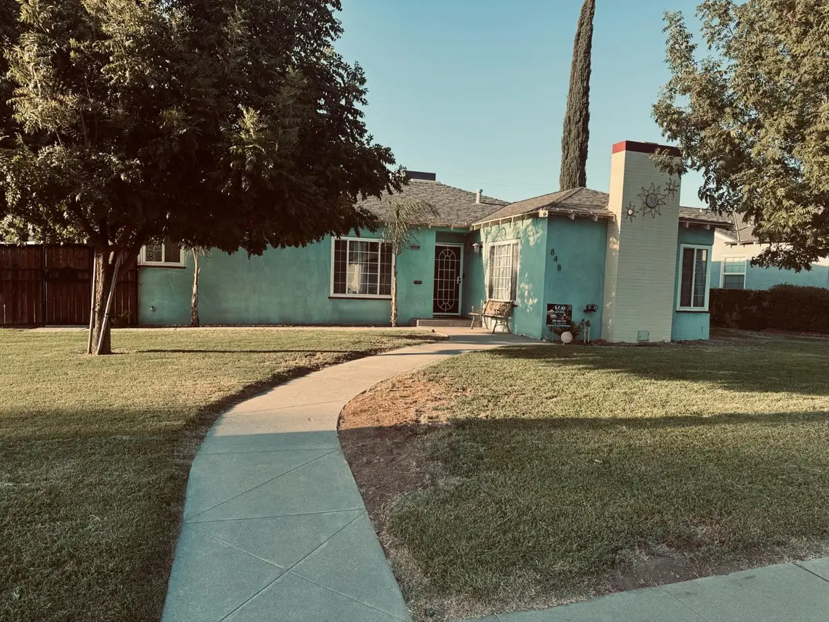848 W Floradora Avenue, Fresno, CA 93728 - #1