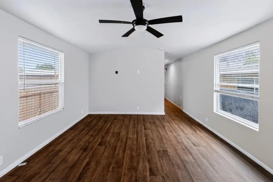 2206 E Tyler Avenue, Fresno, CA 93701 - #3