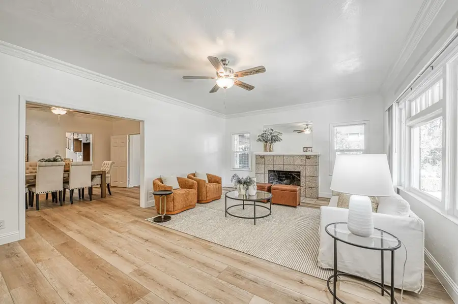 823 E University Avenue, Fresno, CA 93704 - #3