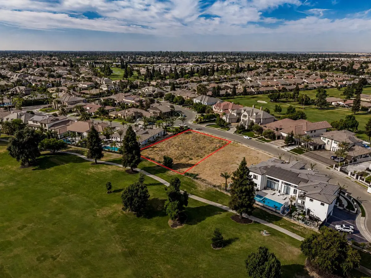 11572 N Devonshire Avenue, Fresno, CA 93730 - #1