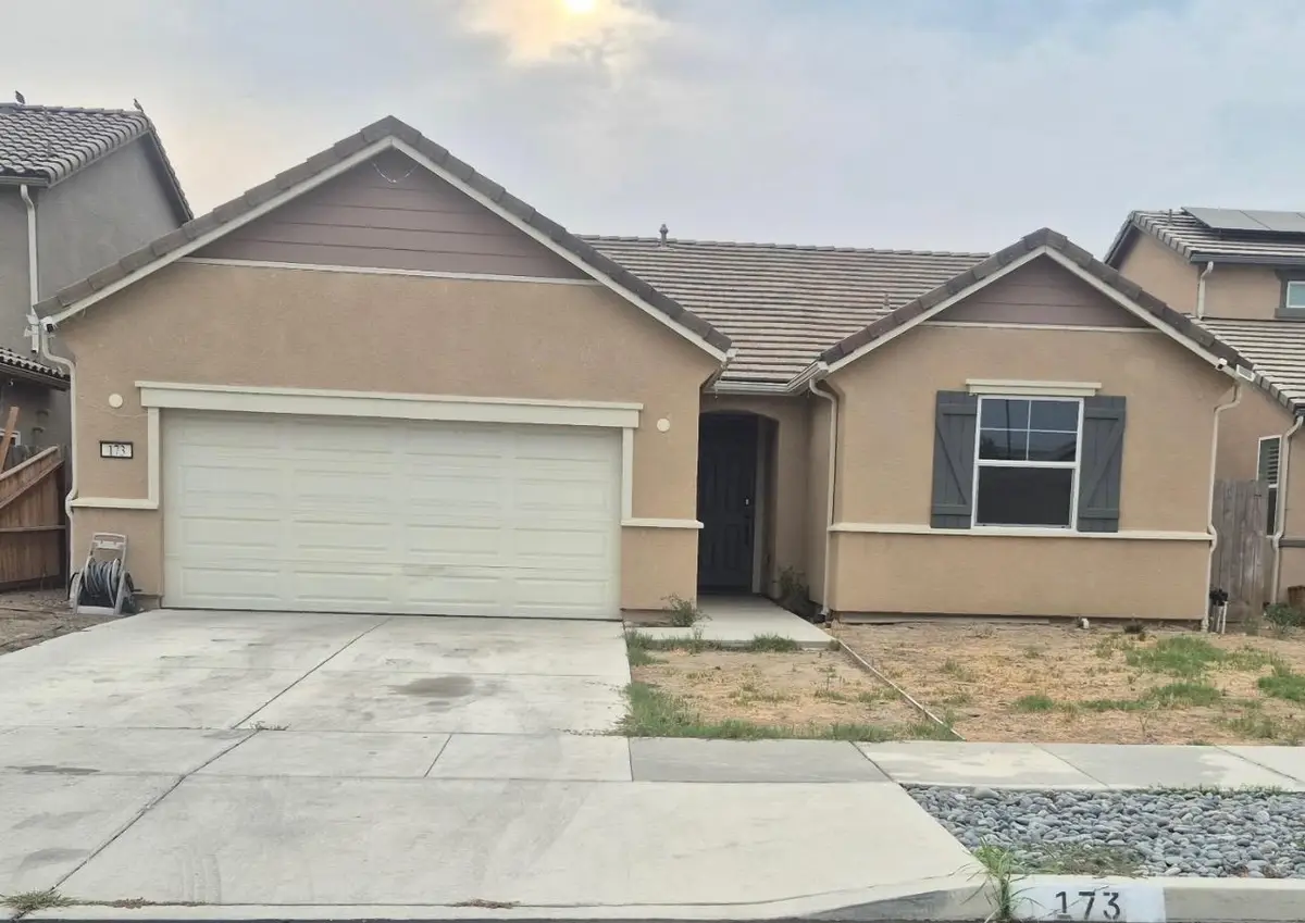 173 Mckenna Avenue, Kerman, CA 93630 - #1