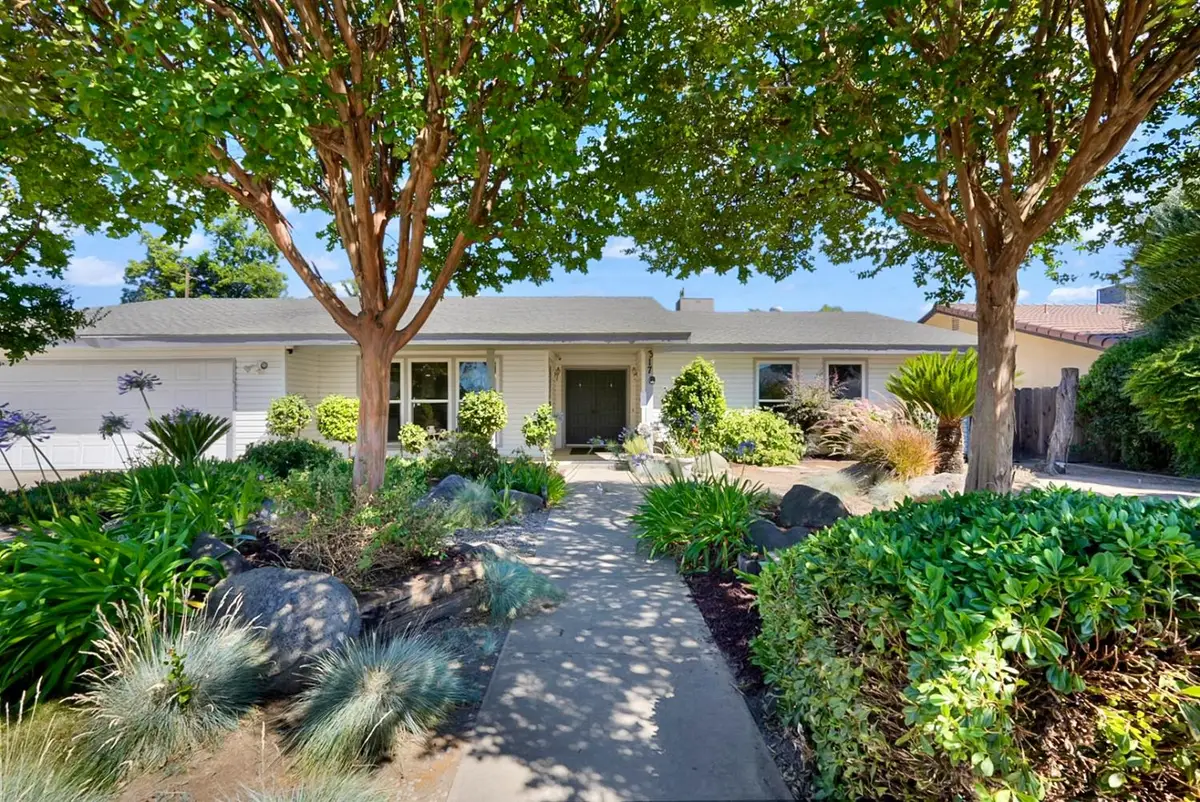 317 Circle Drive, Chowchilla, CA 93610 - #1