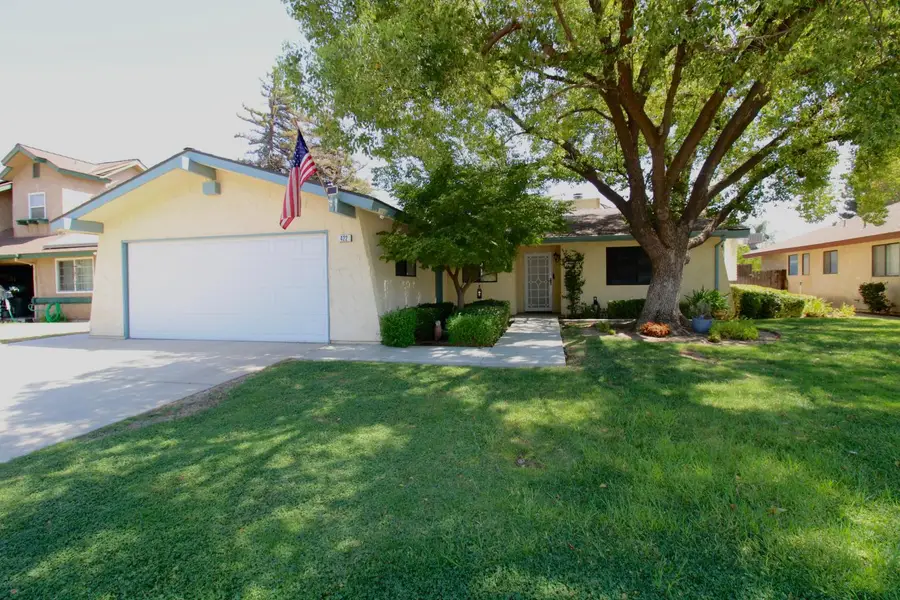 422 N Purdue Avenue, Fresno, CA 93727 - #3