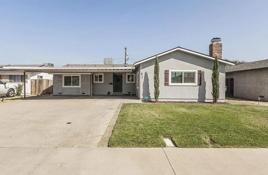 611 San Gabriel Avenue, Clovis, CA 93612 - #2