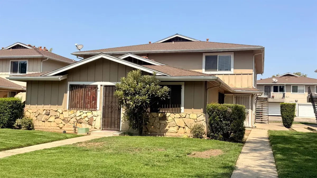2694 W Fairmont Avenue #101, Fresno, CA 93705 - #1