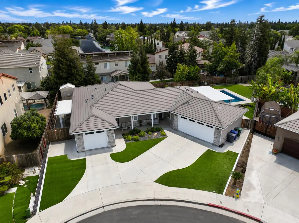 2826 Robinwood Avenue, Clovis, CA 93611 - #1
