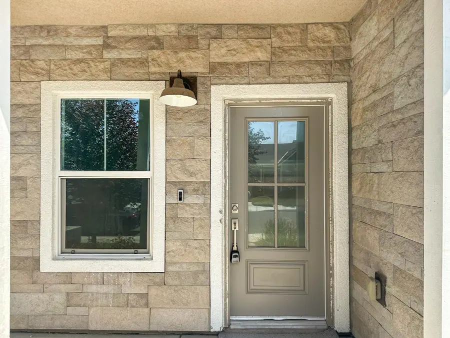 7124 W Poe Avenue, Fresno, CA 93723 - #2