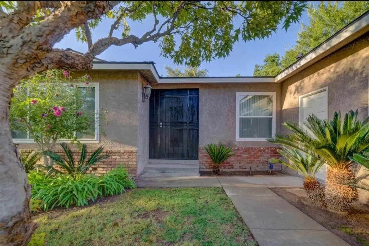 3394 W Dovewood Lane, Fresno, CA 93711 - #1