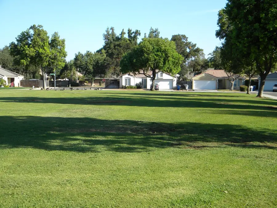 6330 N Malsbary Avenue, Fresno, CA 93711 - #2