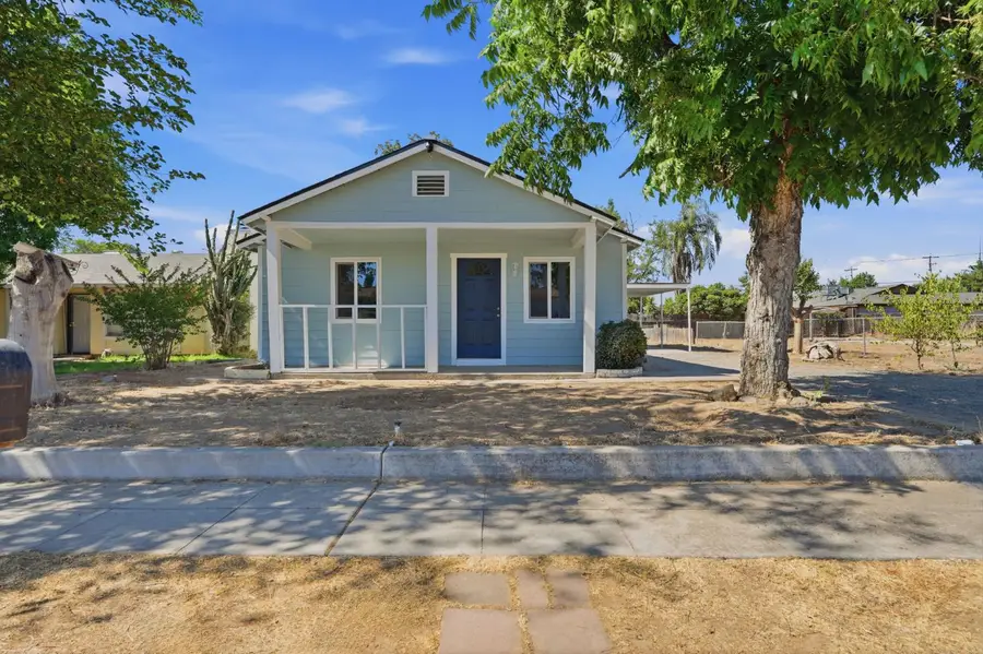 2534 W Garland Avenue, Fresno, CA 93705 - #2