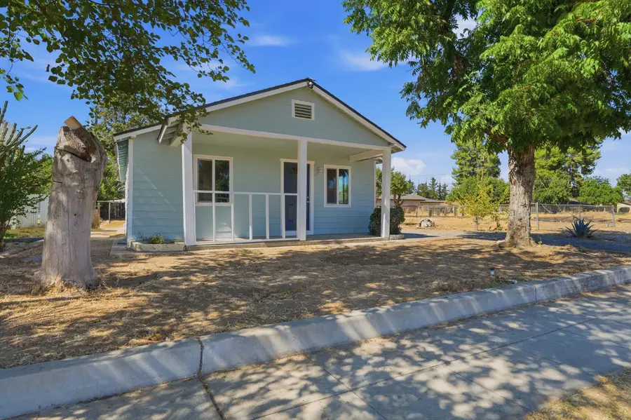 2534 W Garland Avenue, Fresno, CA 93705 - #3