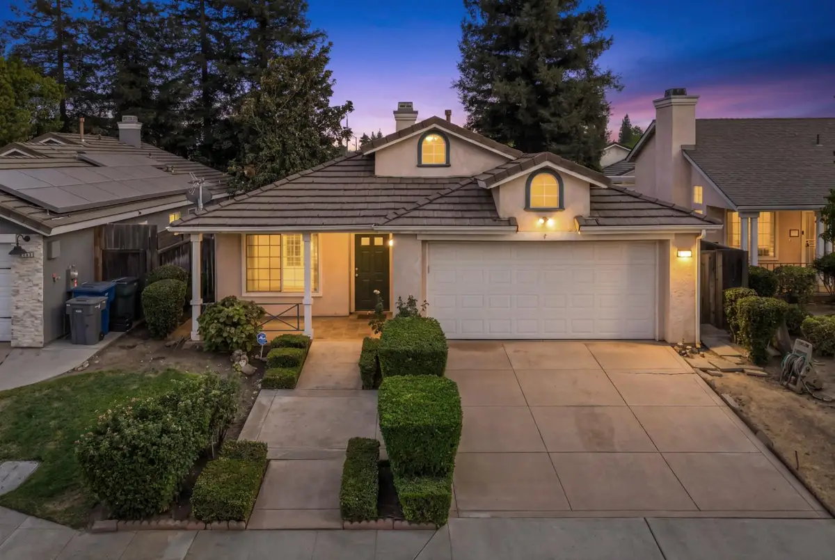 5525 W Donner Avenue, Fresno, CA 93722 - #1