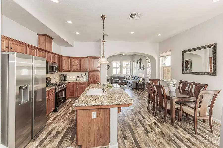 638 W Madrid Lane, Clovis, CA 93619 - #3