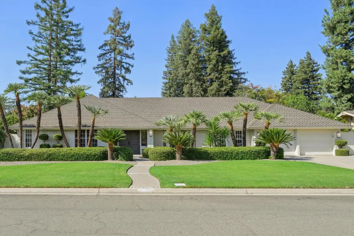 3594 W Spruce Avenue, Fresno, CA 93711 - #1