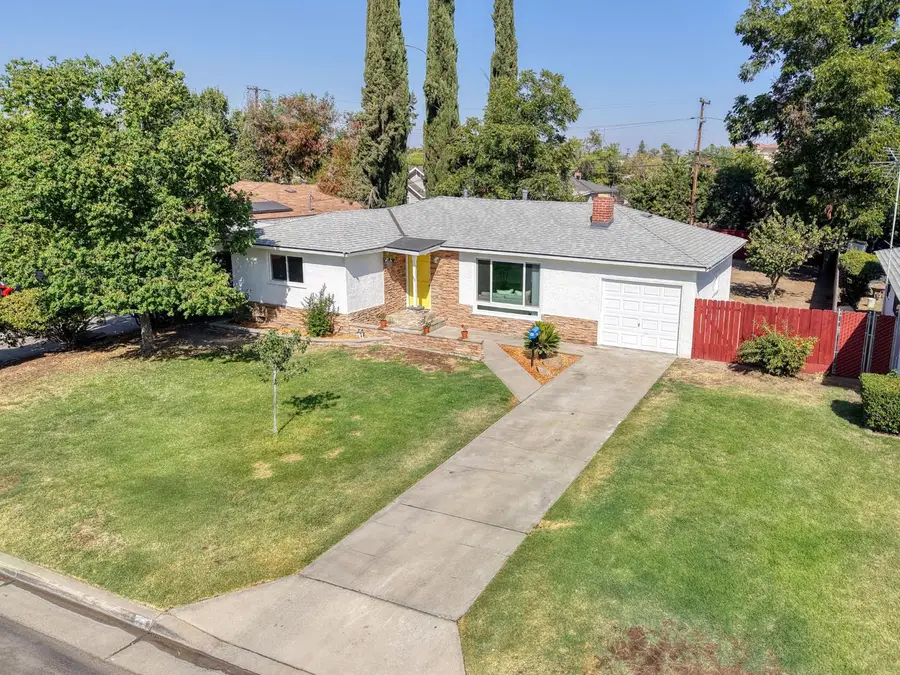 53 N Dewitt Avenue, Clovis, CA 93612 - #3