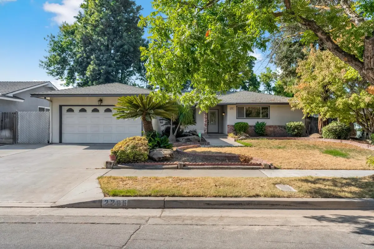 2265 E Herndon Avenue, Fresno, CA 93720 - #1