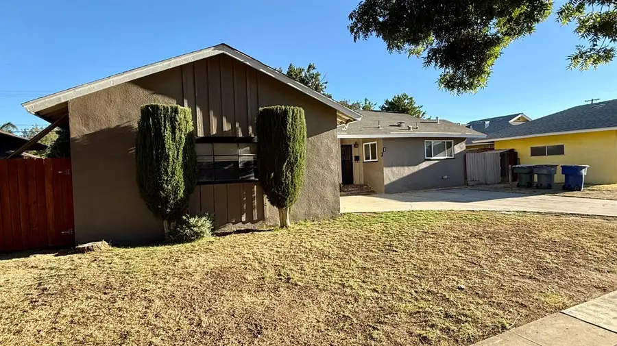 3001 E Willis Avenue, Fresno, CA 93726 - #3