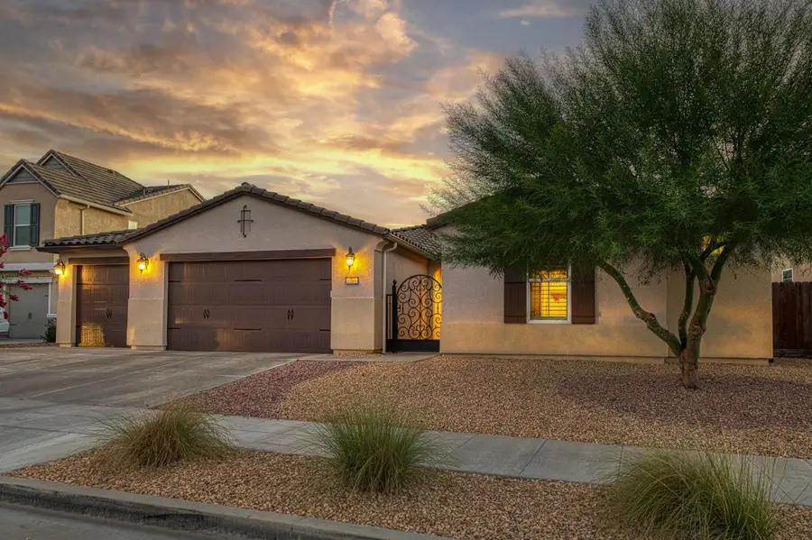 1266 N Redington Avenue, Clovis, CA 93619 - #2
