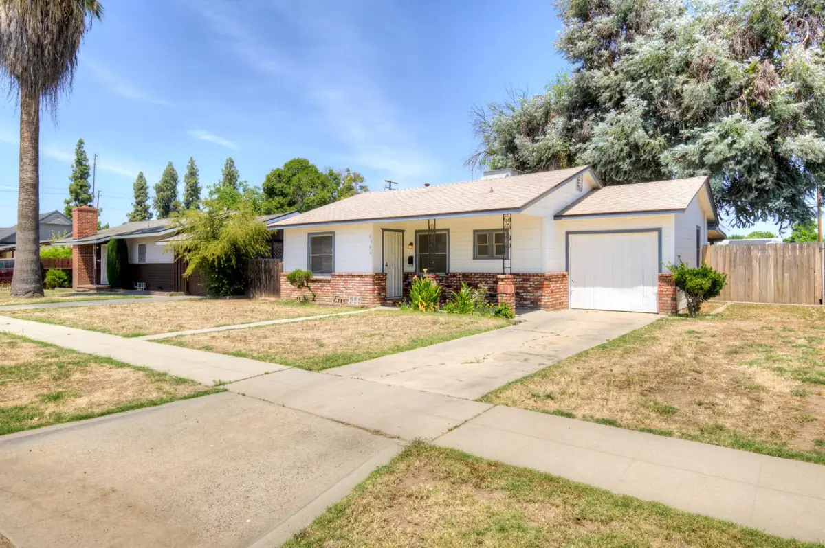 1144 W Yale Avenue, Fresno, CA 93705 - #1