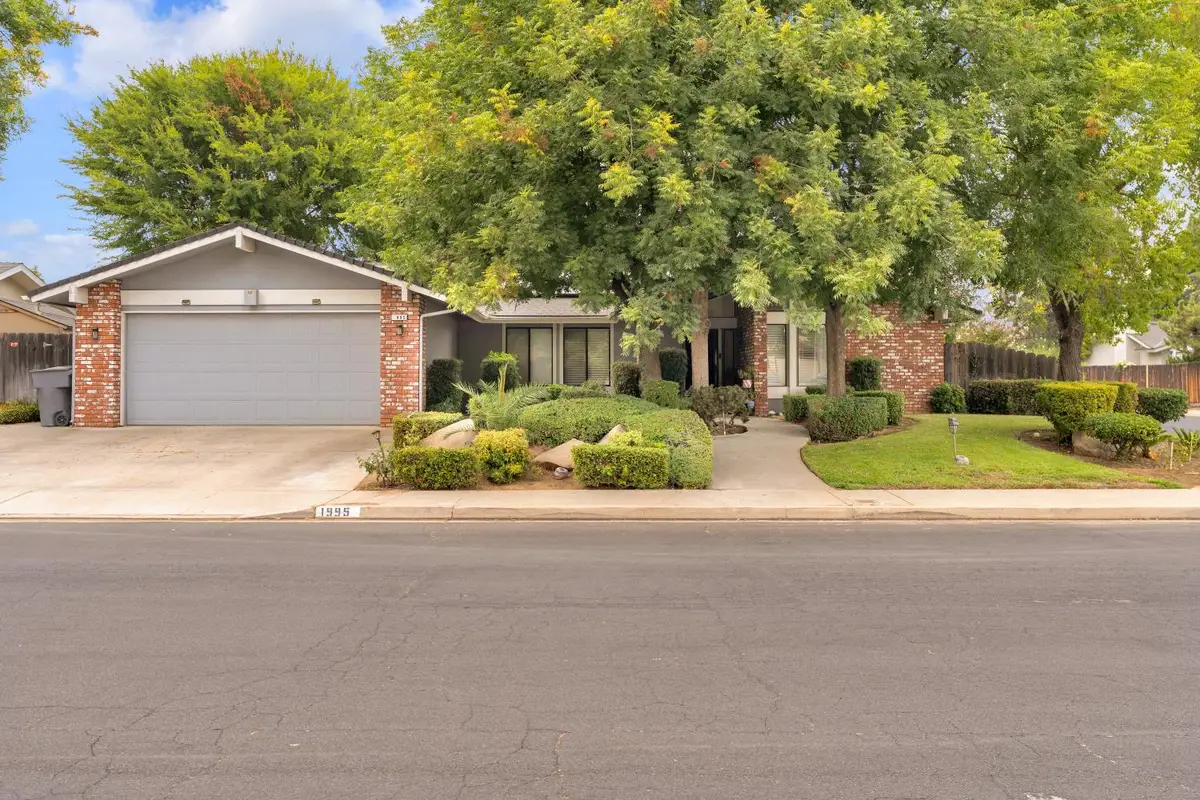 1995 Vartikian Avenue, Clovis, CA 93611 - #1