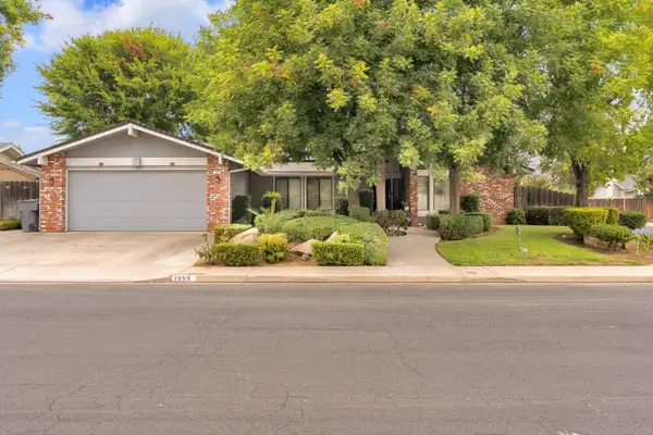 1995 Vartikian Avenue, Clovis, CA 93611