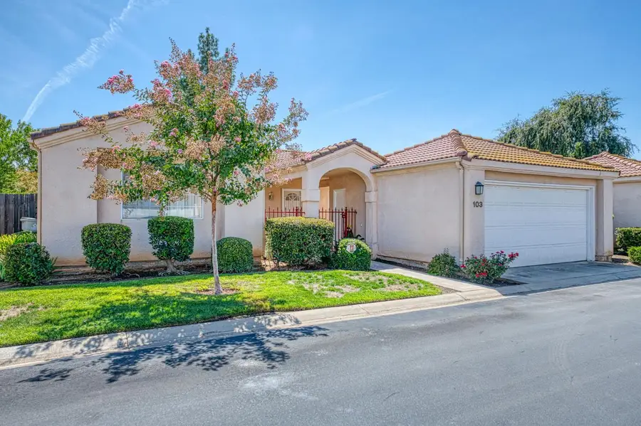 6706 N Chestnut Avenue #103, Fresno, CA 93710 - #3