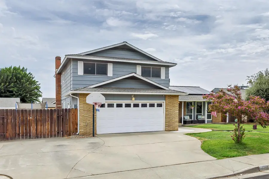 1248 Ashland Drive, Lemoore, CA 93245 - #2
