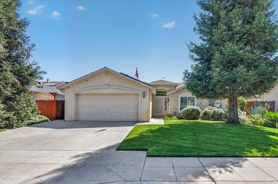 5607 W Hedges Avenue, Fresno, CA 93722 - #2