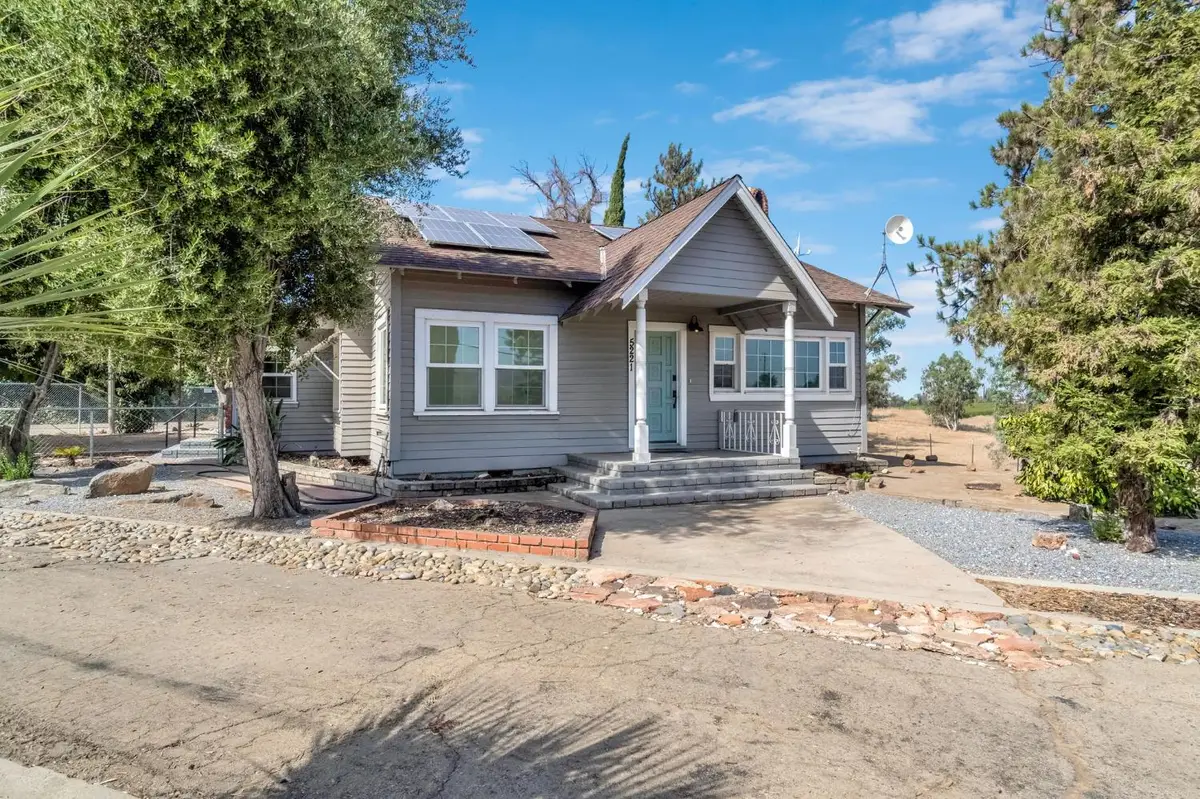 5221 S Reed Avenue, Reedley, CA 93654 - #1