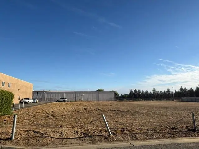 2551 Mitchell Ct, Madera, CA 93637 - #1