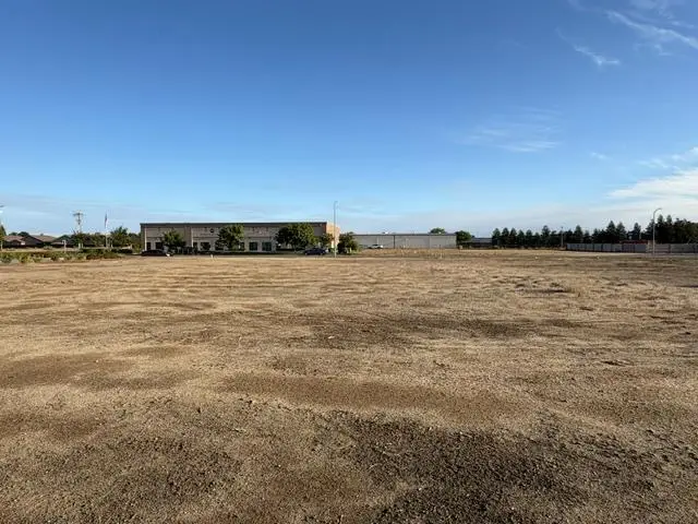2552 Mitchell Ct, Madera, CA 93637 - #3
