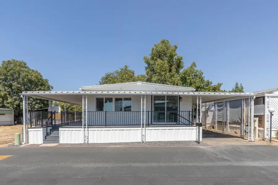 1272 Villa Avenue #49, Clovis, CA 93612 - #2