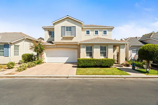 713 W Bordeaux Lane, Clovis, CA 93619
