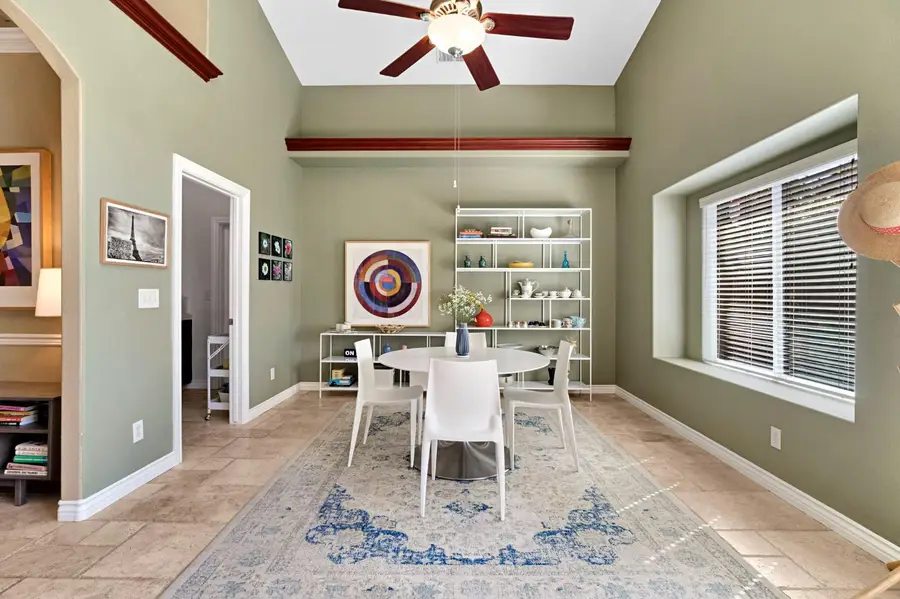 1828 N Orangewood Avenue, Clovis, CA 93619 - #2