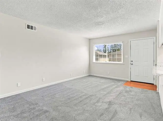 2247 Sylmar Avenue #4, Clovis, CA 93612 - #2
