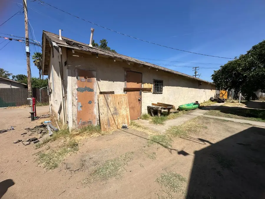 4303 E Belmont Avenue, Fresno, CA 93702 - #3