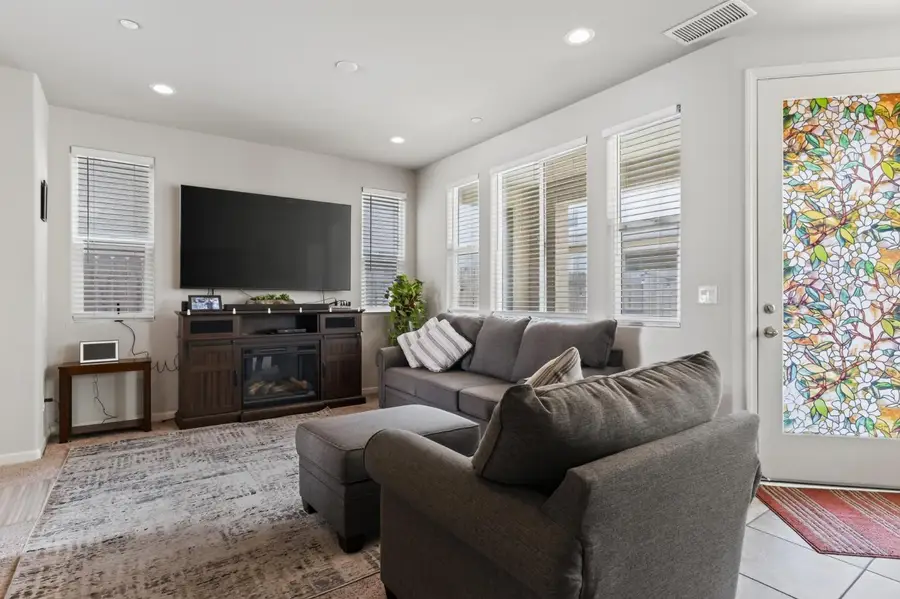 6275 E Overlook Way, Fresno, CA 93727 - #3