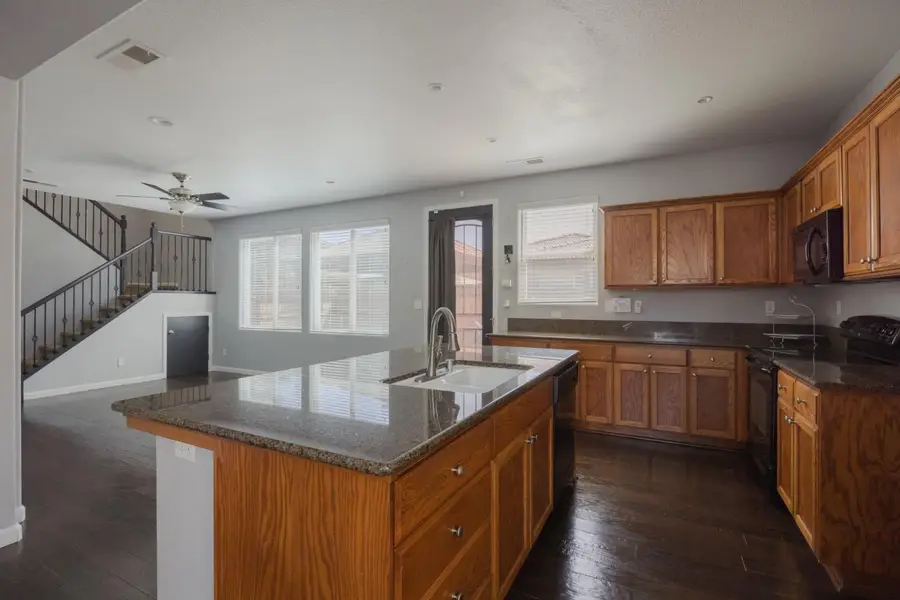 7459 E Robinson Avenue, Fresno, CA 93737 - #3