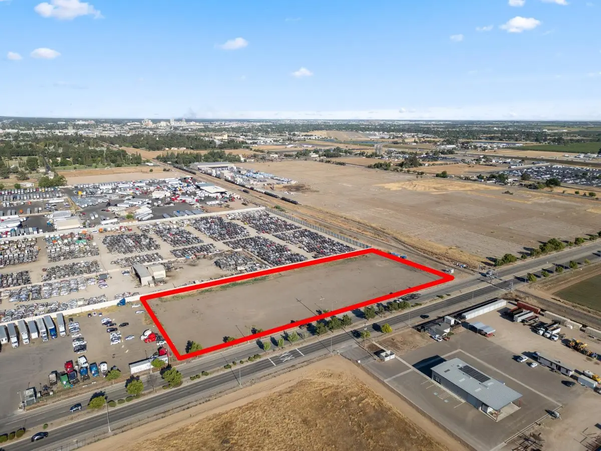 620 N Marks, Fresno, CA 93728 - #1