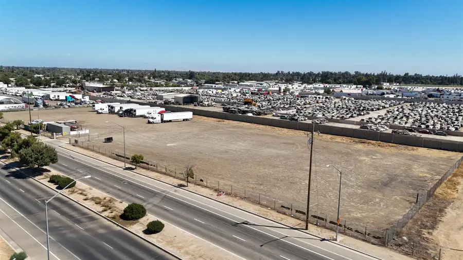 620 N Marks, Fresno, CA 93728 - #3