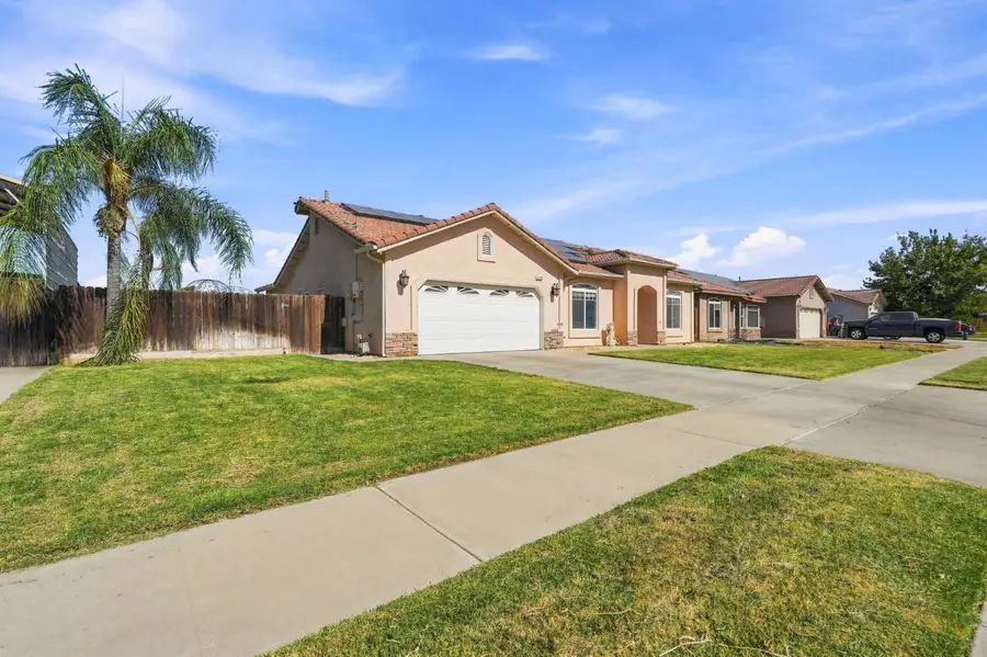 1150 Mission Drive, Lemoore, CA 93245 - #3