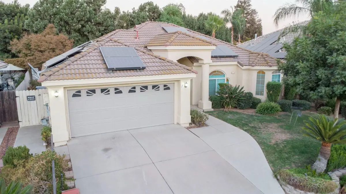 6152 N Gentry Avenue, Fresno, CA 93711 - #1