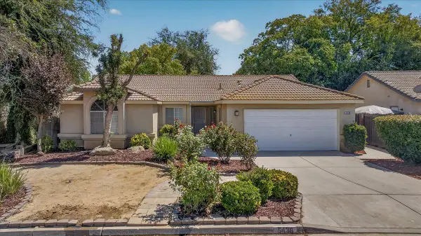 5438 N State Street, Fresno, CA 93722