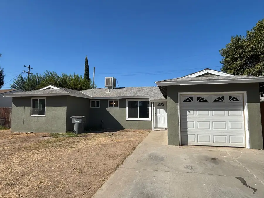4431 N Augusta Street, Fresno, CA 93726 - #2